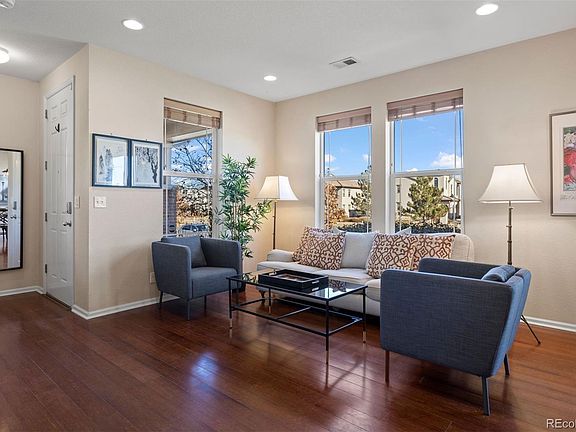 4th image of 3348 Valentia Street