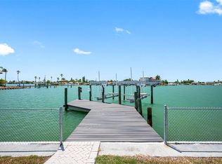 841 Bay Point Dr, Madeira Beach, FL 33708