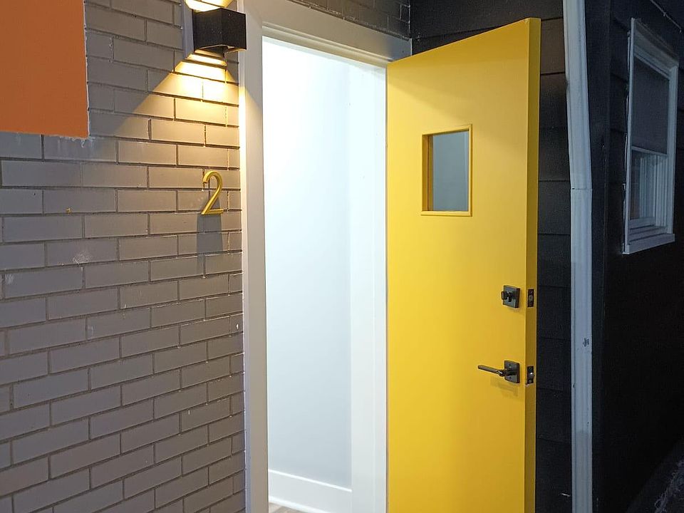 110 E 18th Ave Homestead, PA Zillow Apartments for Rent in Homestead