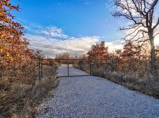 14700 E Cedar Lane Rd #17 & 18, Norman, OK 73026