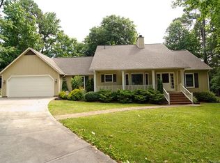 11 Old Fox Trl, Clover, SC 29710