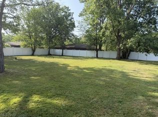 23747 Blackburn Rd, Bedford, OH 44146