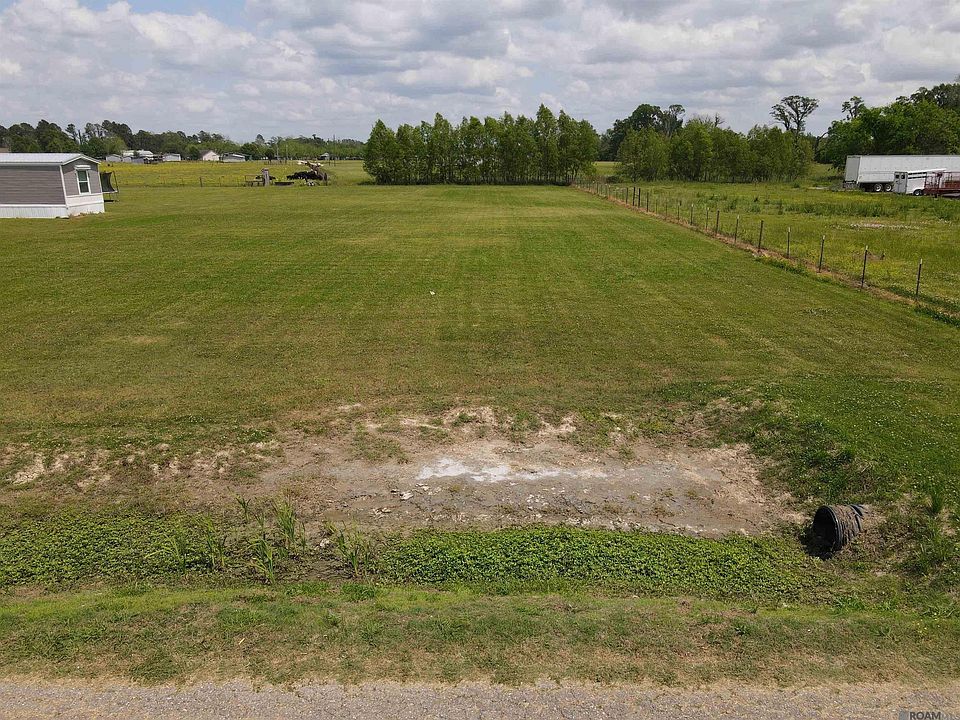 2nd image of 4244 Ball Park Rd