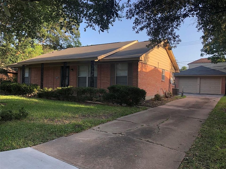 1st image of 4013 Newshire Dr