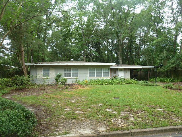 1st image of 1712 Hall Dr