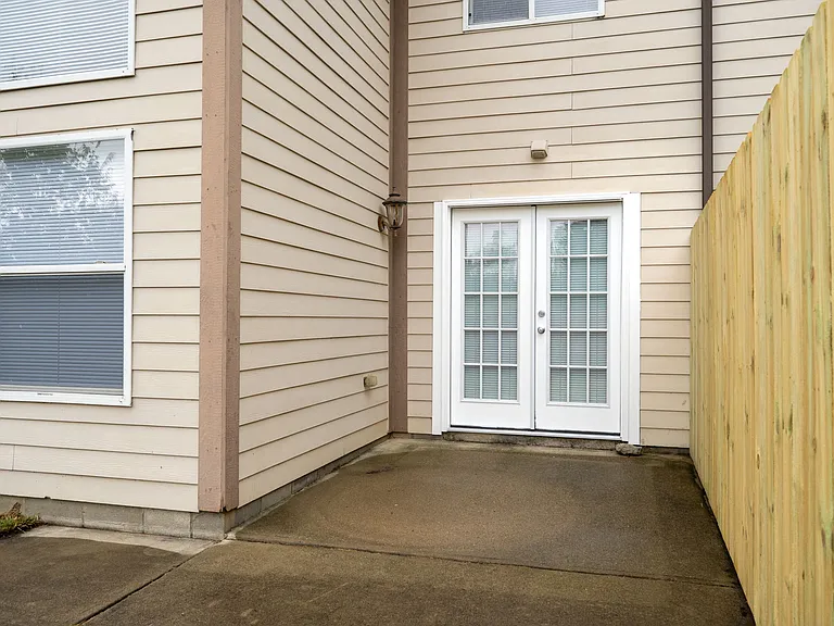 2043 Pine Forest Dr — Photo 29