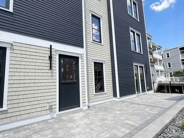 841 Columbia Rd #6 — Photo 9