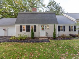 72 Applegate Ln #72, Falmouth, ME 04105