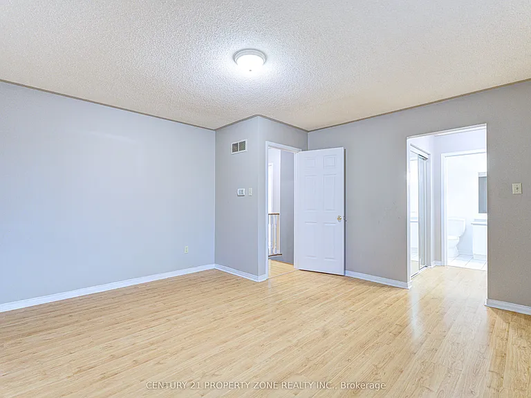 4 Compton Ct — Photo 22