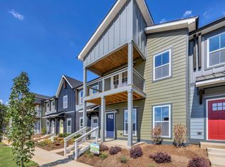 2433 E 17th St, Chattanooga, TN 37404