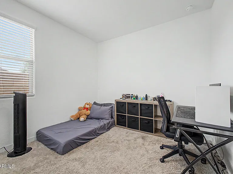 9012 W Solano Dr — Photo 21