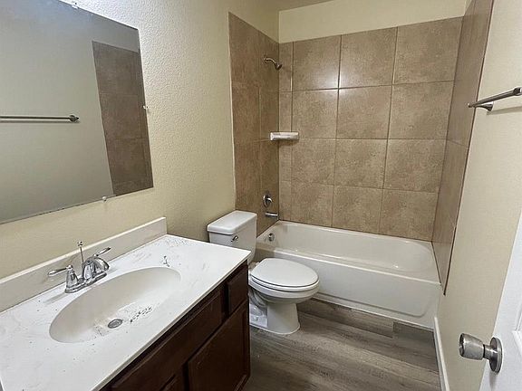3rd image of 340 Woodgrove Dr #A