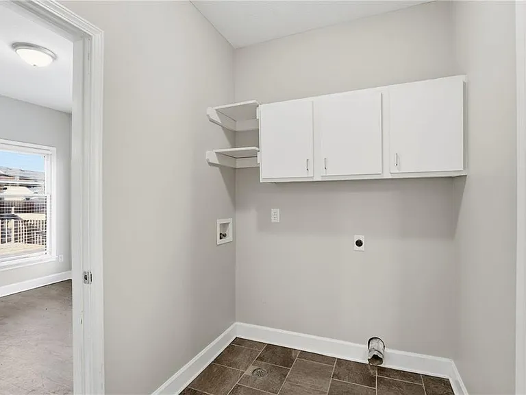 1175 SW Santa Fe Dr — Photo 5