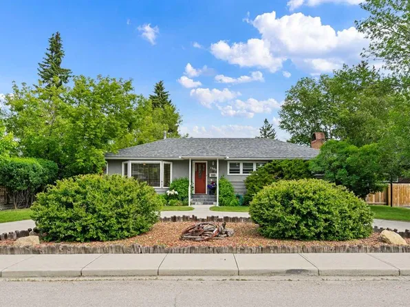 1908 S Green Ridge Rd SW, Calgary, AB T3E 4B1