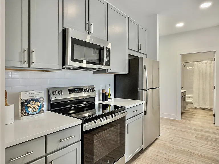 Welcome to the Residences at Sawmill - Luxury Apartment Homes Now Leasing in Summerville, SC