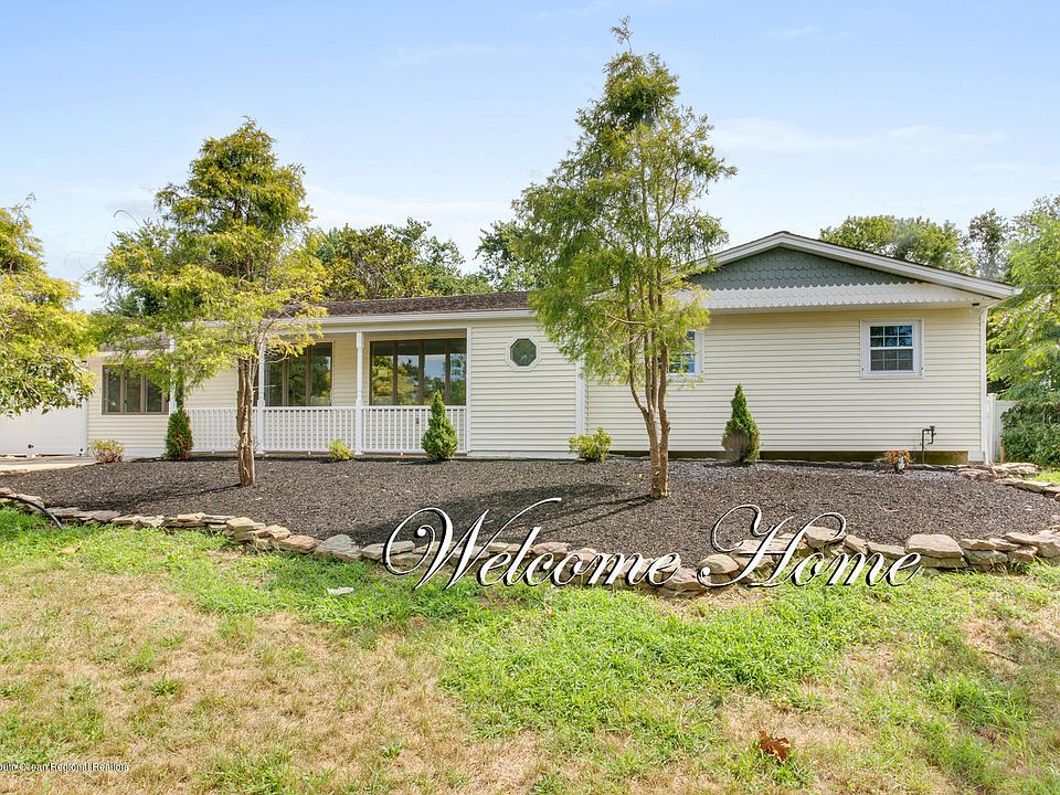 1st image of 1085 Ruby Dr
