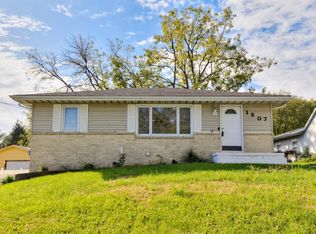 1207 E Watrous Ave, Des Moines, IA 50315