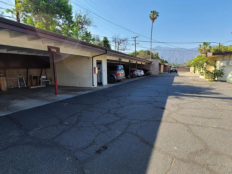 633 S Baldwin Ave #E — Photo 11