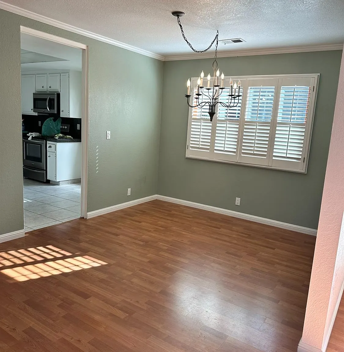 2 bed, 1583 sqft, $3,195 — Photo 4
