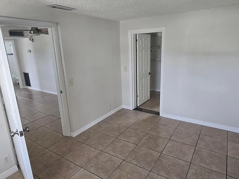 21045 Indiana Ave — Photo 4