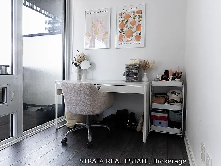 42 Charles St E #2801 — Photo 7