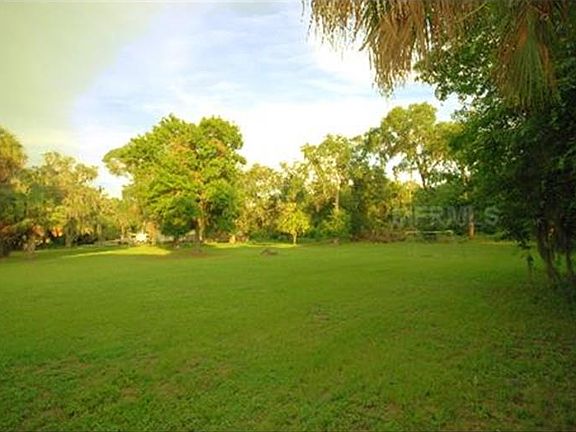 2nd image of 3611 Overstreet Ln