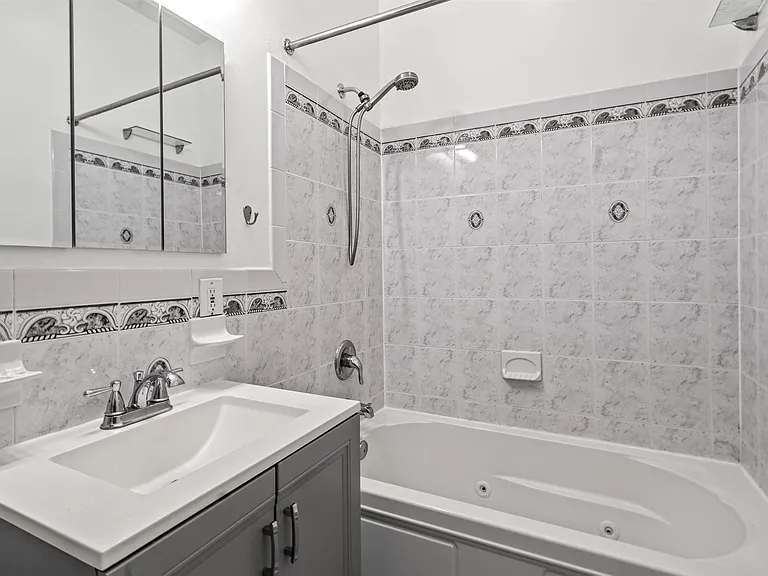 800 Ocean Ave #1 — Photo 40