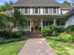 107 Windsong Dr, Fairview, NC 28730