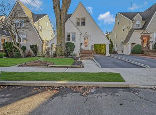 34 Orleans Rd, Valley Stream, NY 11581
