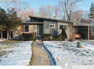 24080 Ithaca Ave, Oak Park, MI 48237