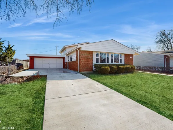 411 Indiana St, Park Forest, IL 60466
