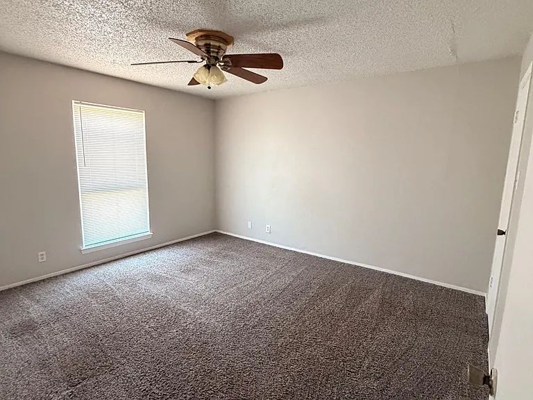 4808 W Cuthbert Ave #B — Photo 6