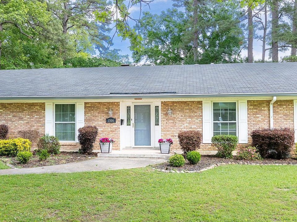 1st image of 1504 Gladney Dr