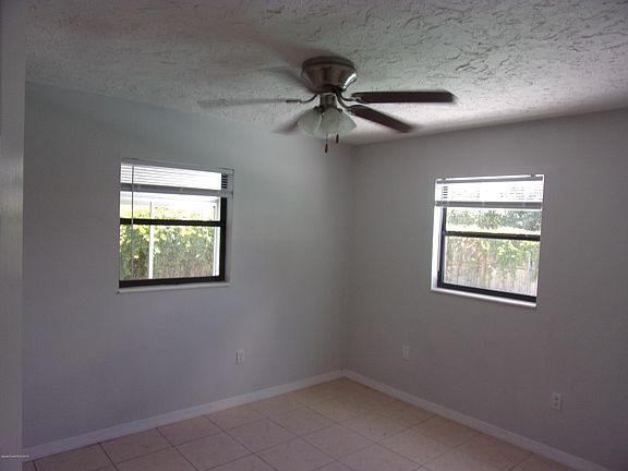 5th image of 341 Earl Ave
