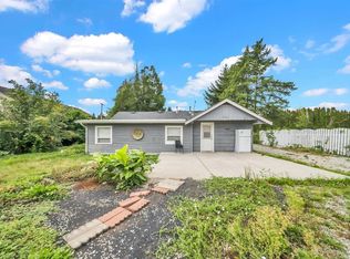 11394 240th St, Maple Ridge, BC V2W 0B4