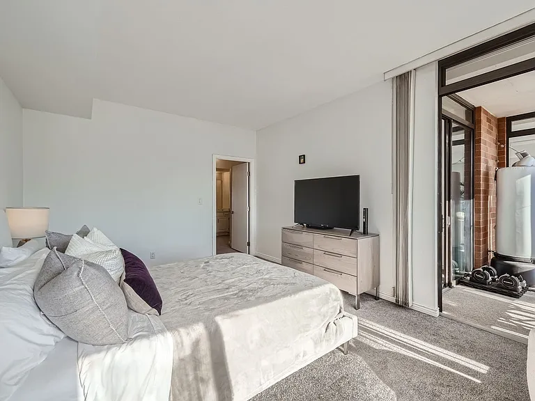 1551 Larimer St #3005 — Photo 3