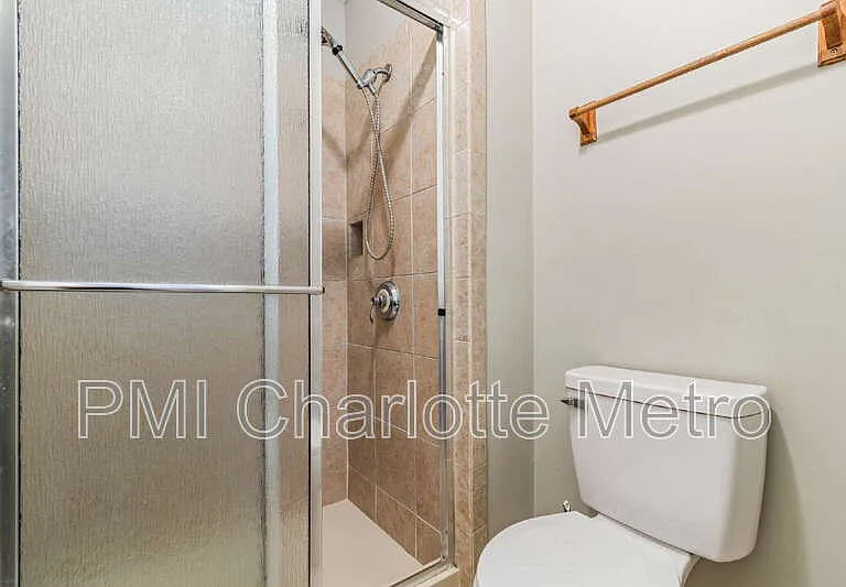 8615 Beechbrooke Rd — Photo 16