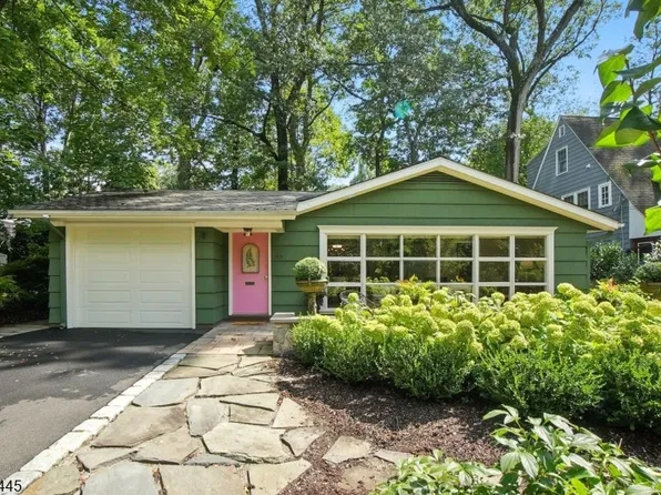 26 Brook Ln, Maplewood Twp., NJ 07040