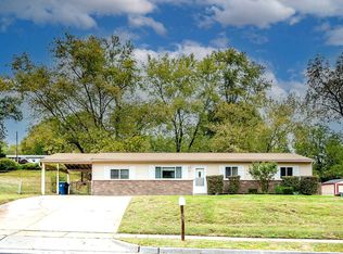 247 Ries Rd, Ballwin, MO 63021