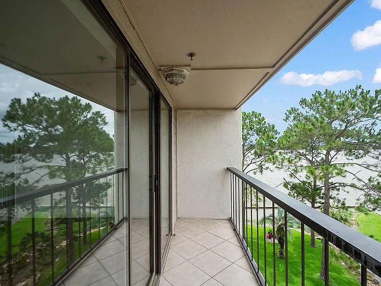401 Lakeside Ln #311 — Photo 19