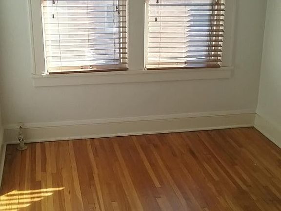 3rd image of 2708 Blaisdell Ave APT 202