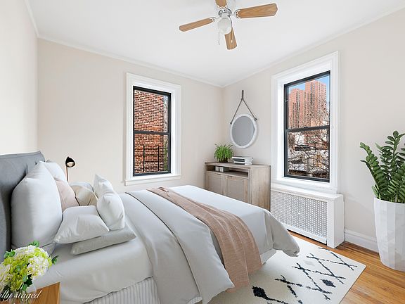 3rd image of 305 E 88th St APT 6E
