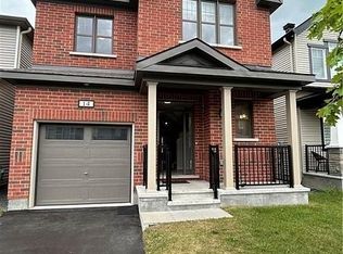 14 Racemose St, Ottawa, ON K2J6Z9