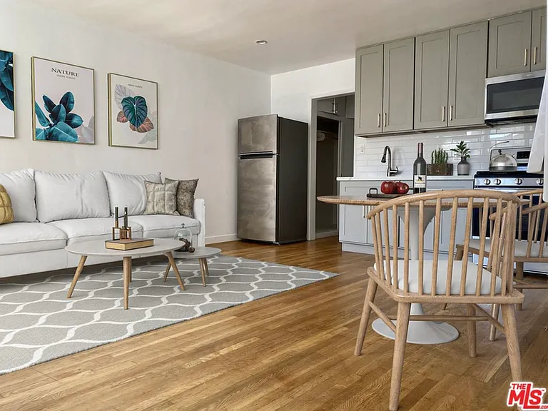 1233 N Cordova St #D — Photo 1