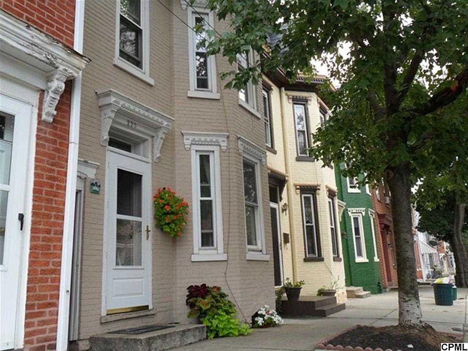 1st image of 225 N Bedford St
