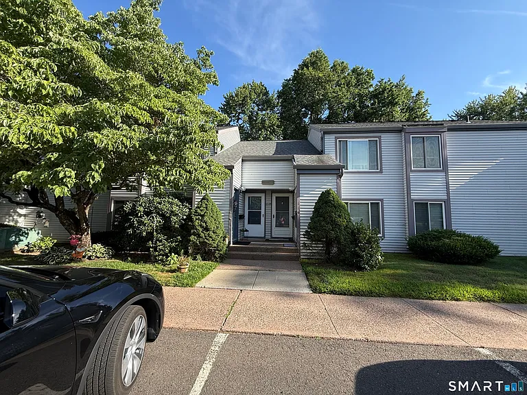 113 Candlewood Dr #113 — Photo 1