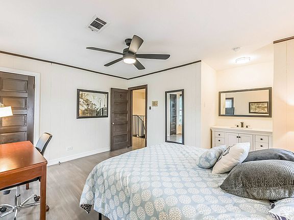 Ceiling fan with remote. Room includes a non-smart TV (need your favorite USB device for streaming to attach)