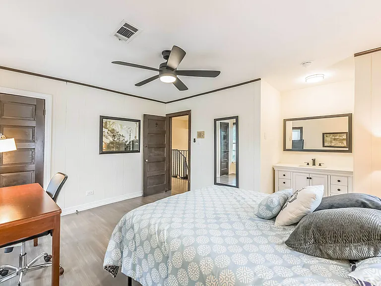 Ceiling fan with remote. Room includes a non-smart TV (need your favorite USB device for streaming to attach)