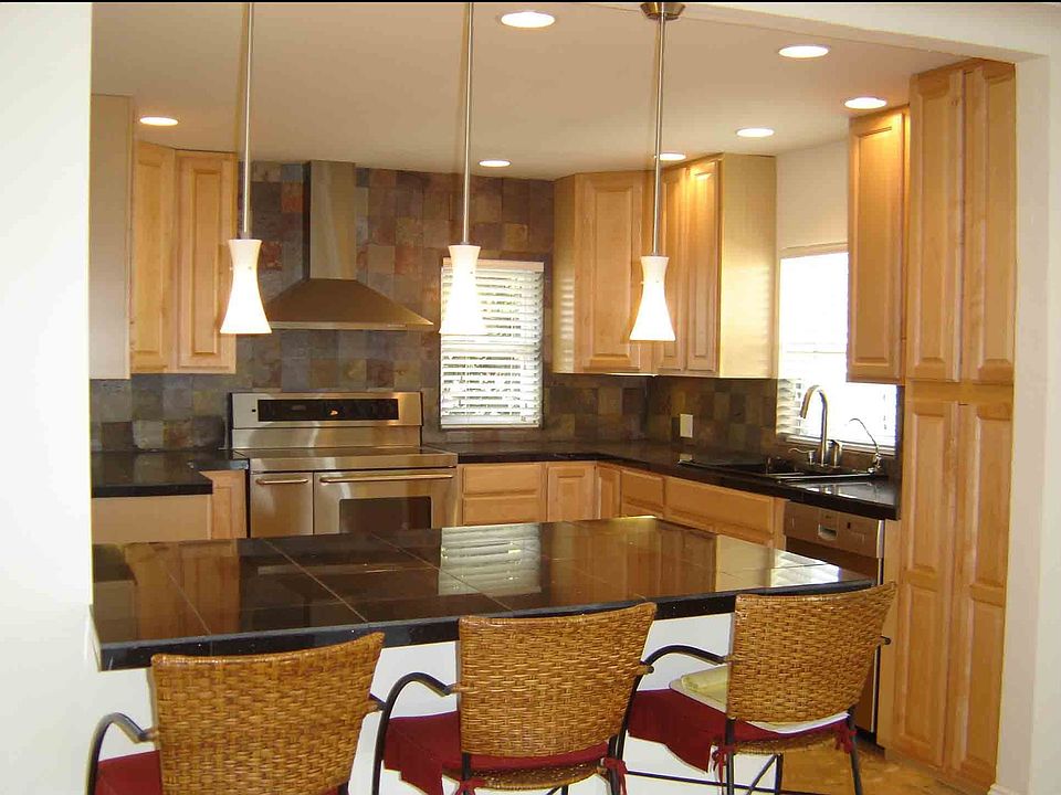 Breakfast bar