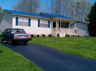 216 Bradford Dr, Morristown, TN 37814